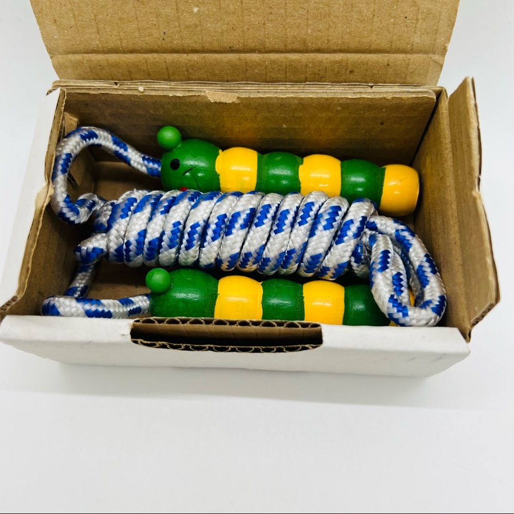 NWT Corde a Sauter Jump Rope Green Yellow Caterpillar Handles.Blue White Rope.